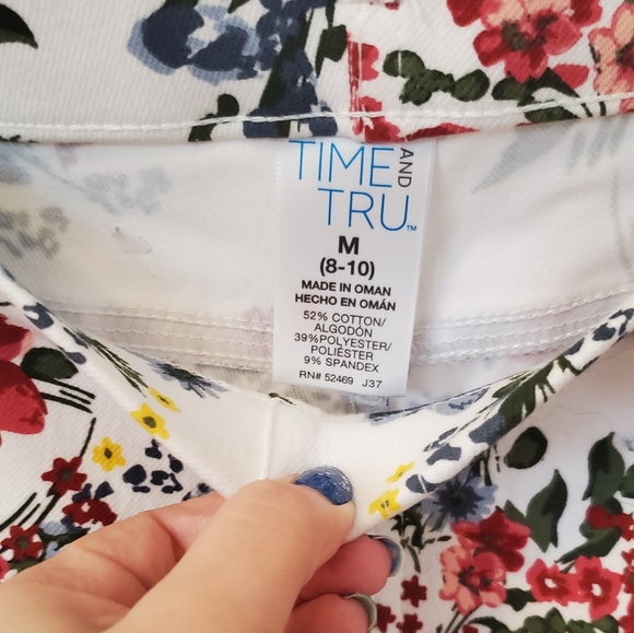 Time Tru Floral Capri Jeggings 